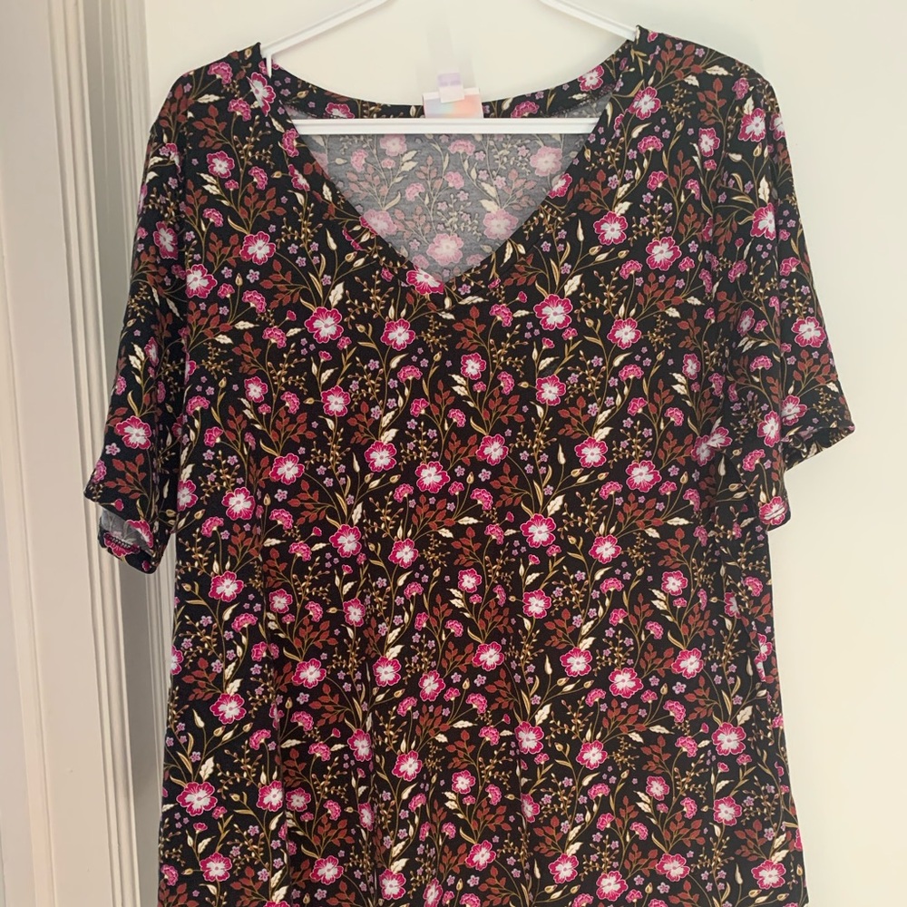 2/$40 Lularoe lg iris